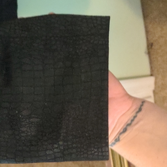 Elementz Woman's Black Jacket, 1X - Picture 13 of 15